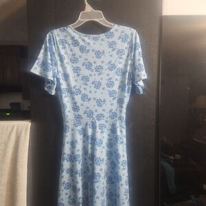 Chic Blue Floral Midi Dress